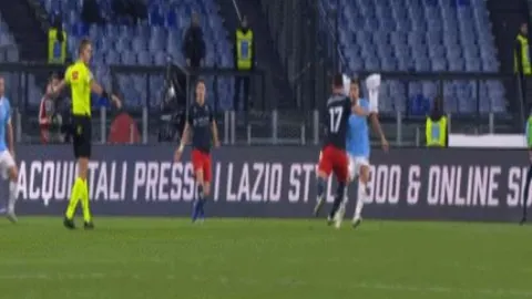 本土教练力挺李盈莹引球迷热议，担忧其提前复出对战